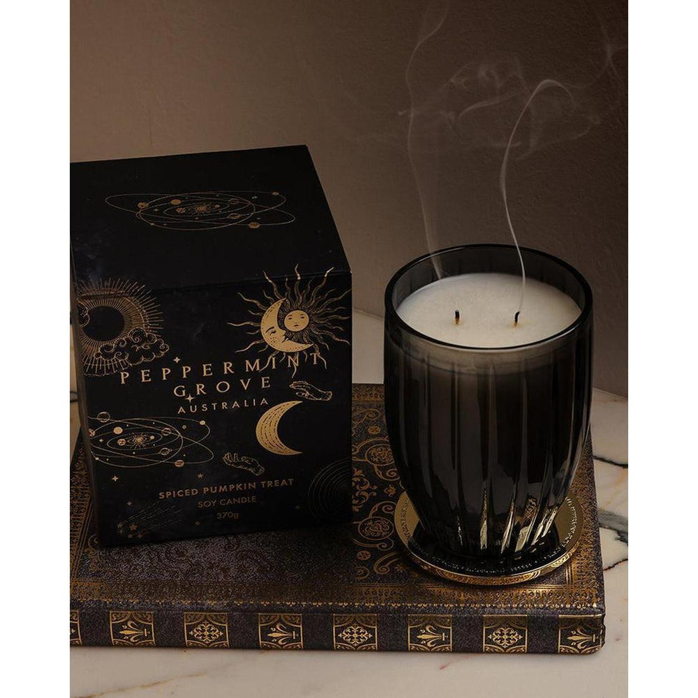 Halloween Limited Edition Peppermint Grove Spiced Pumpkin Treat 370g Candle 2025-Candles2go